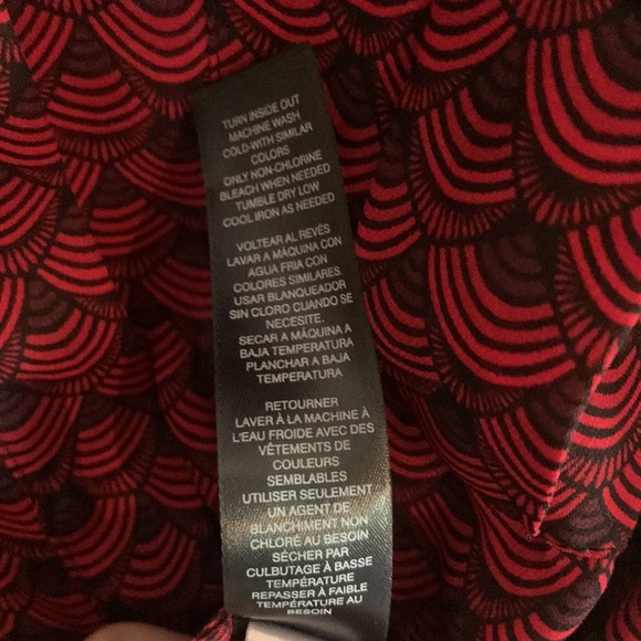 White House Black Market Red Button Up Blouse - Picture 4 of 5